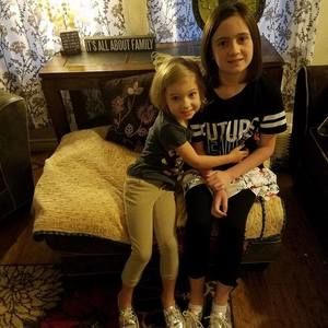 Meet your Posher, Sidney